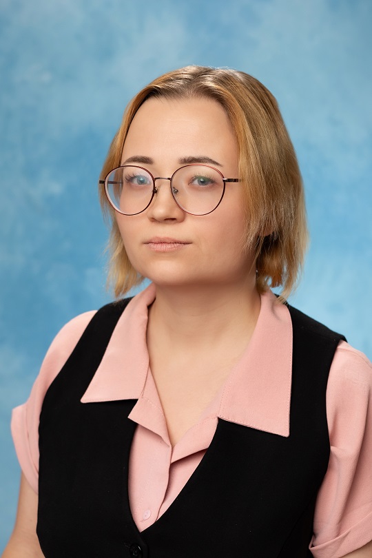Воспитатель Стародумова Елена Петровна.